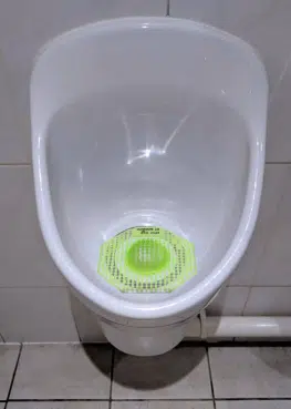 white porcelain unit with green eco 2.0 sanitiser mat white porcelain unit with green eco 2.0 sanitiser mat
